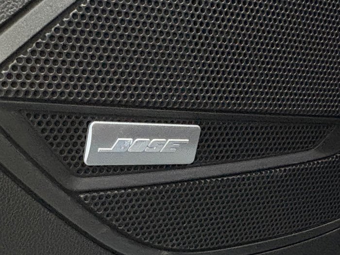 2020 Holden Calais V