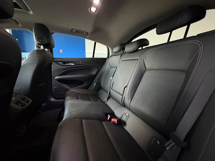 2020 Holden Calais V