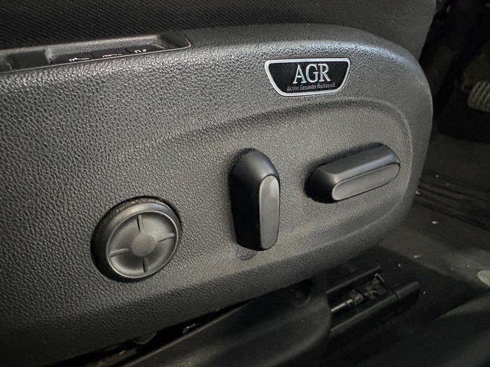 2020 Holden Calais V