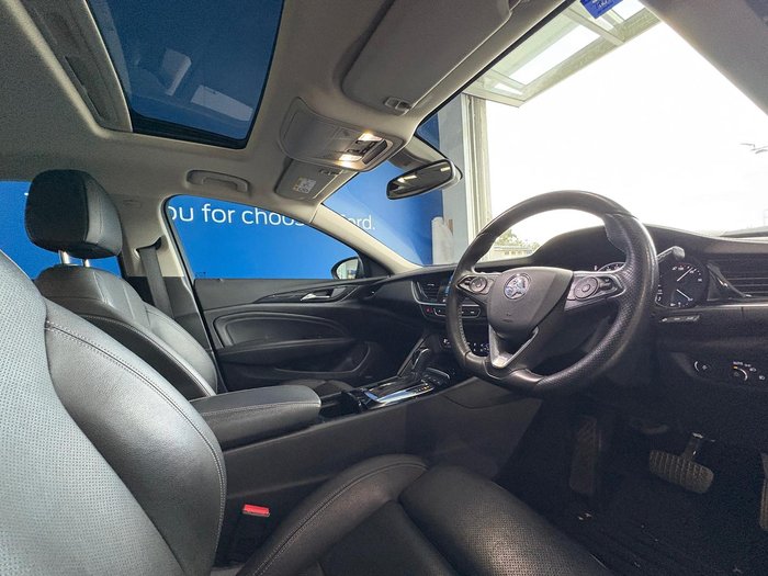2020 Holden Calais V