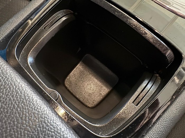 2020 Holden Calais V