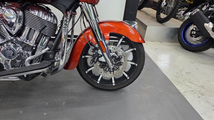 2020 INDIAN CHIEFTAIN DARK HORSE BRONZE Orange