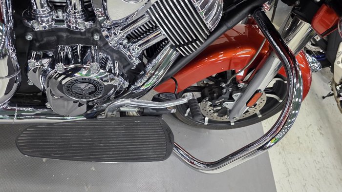 2020 INDIAN CHIEFTAIN DARK HORSE BRONZE Orange