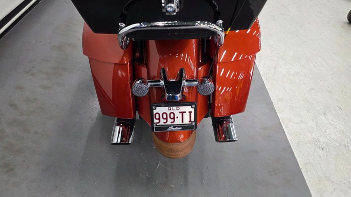 2020 INDIAN CHIEFTAIN DARK HORSE BRONZE Orange