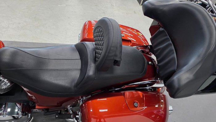 2020 INDIAN CHIEFTAIN DARK HORSE BRONZE Orange
