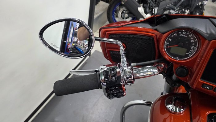2020 INDIAN CHIEFTAIN DARK HORSE BRONZE Orange