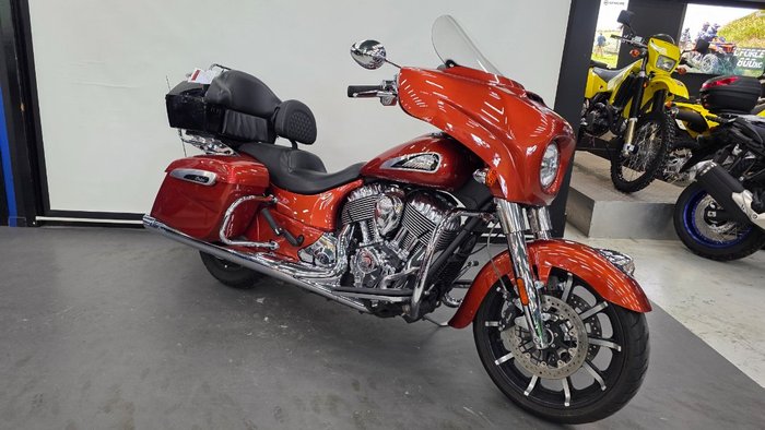 2020 INDIAN CHIEFTAIN DARK HORSE BRONZE Orange