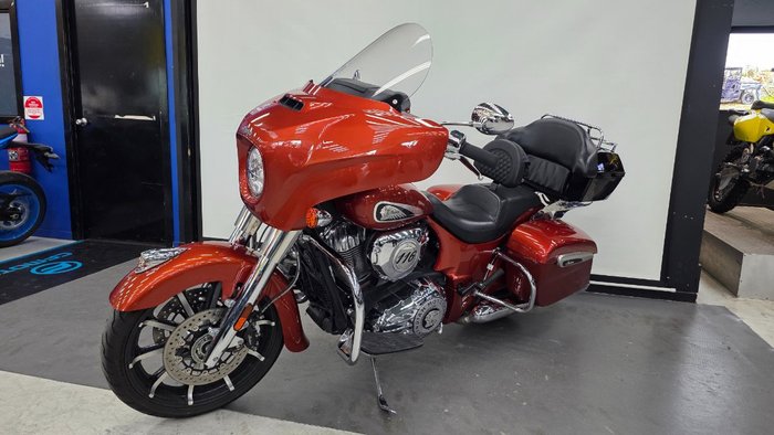 2020 INDIAN CHIEFTAIN DARK HORSE BRONZE Orange