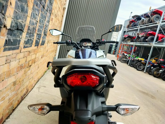2025 KAWASAKI VERSYS-X 300 (KLE300C) DUAL PURPOSE BLUE