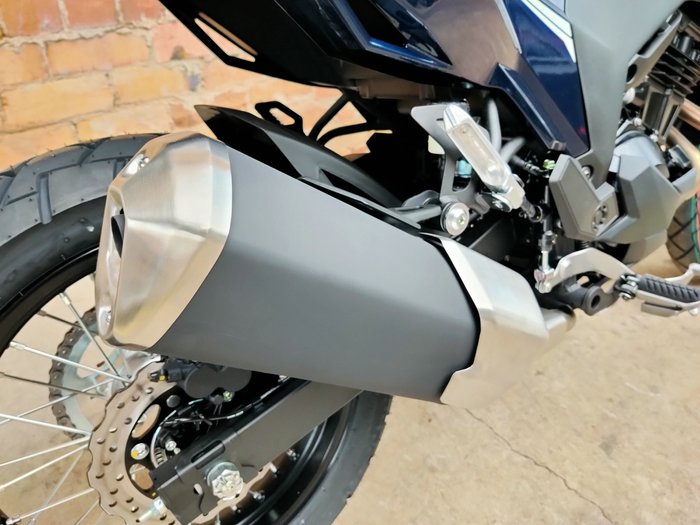 2025 KAWASAKI VERSYS-X 300 (KLE300C) DUAL PURPOSE BLUE