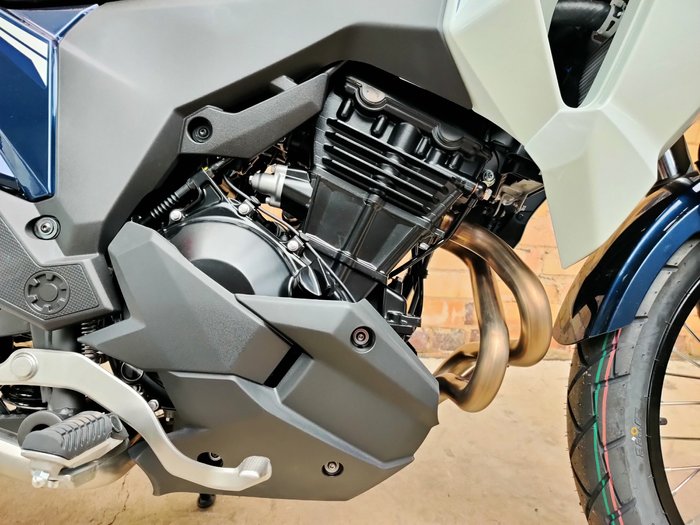 2025 KAWASAKI VERSYS-X 300 (KLE300C) DUAL PURPOSE BLUE