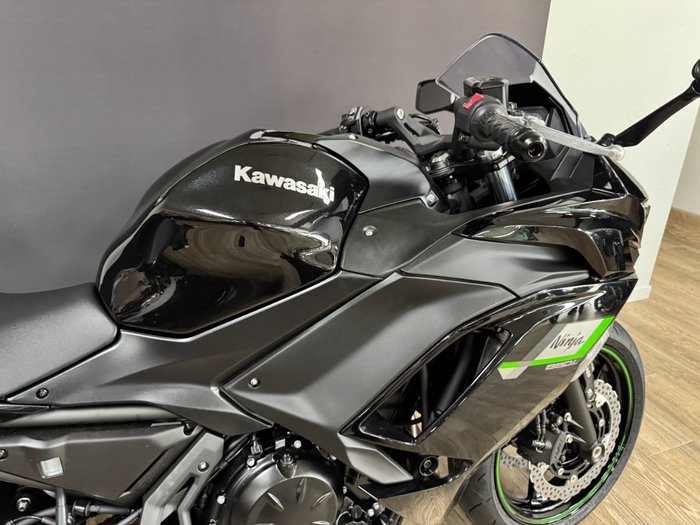 2025 Kawasaki NINJA 650 FULL POWER