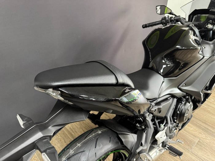 2025 Kawasaki NINJA 650 FULL POWER