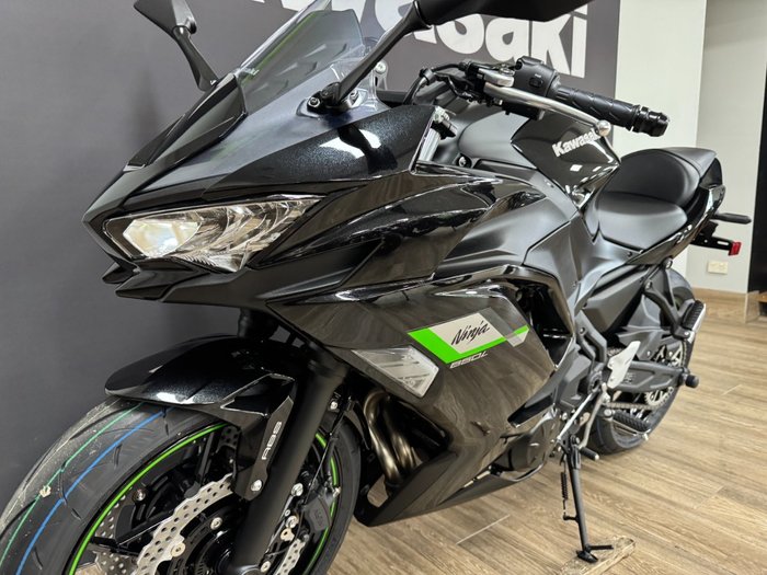 2025 Kawasaki NINJA 650 FULL POWER