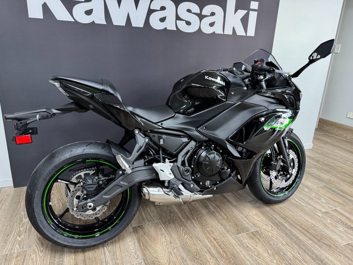 2025 Kawasaki NINJA 650 FULL POWER