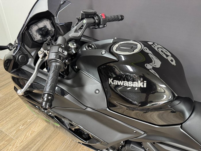 2025 Kawasaki NINJA 650 FULL POWER