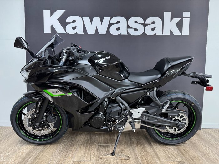 2025 Kawasaki NINJA 650 FULL POWER