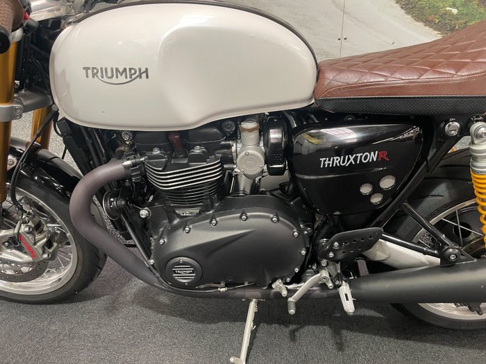 2019 Triumph THRUXTON R White
