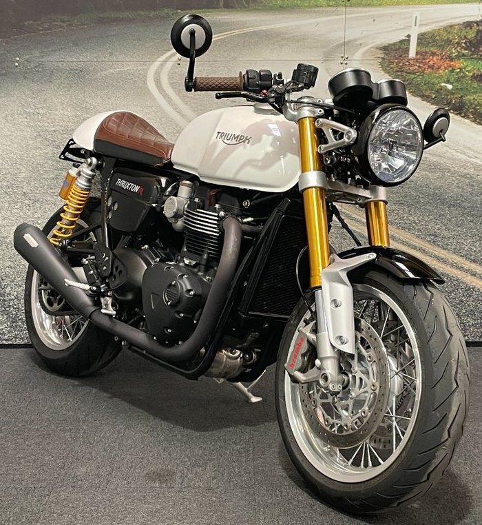 2019 Triumph THRUXTON R White