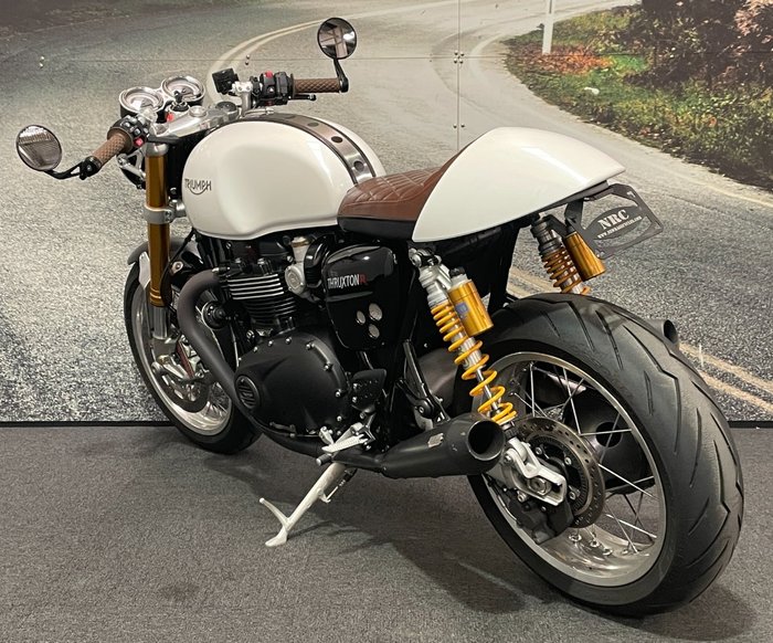 2019 Triumph THRUXTON R White