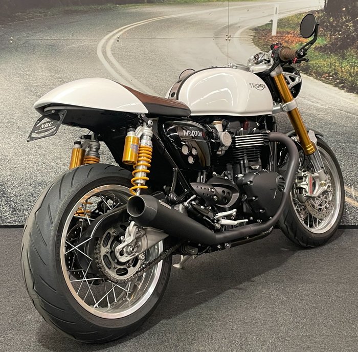 2019 Triumph THRUXTON R White