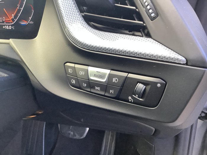 2022 BMW 2 Series 220i M Sport