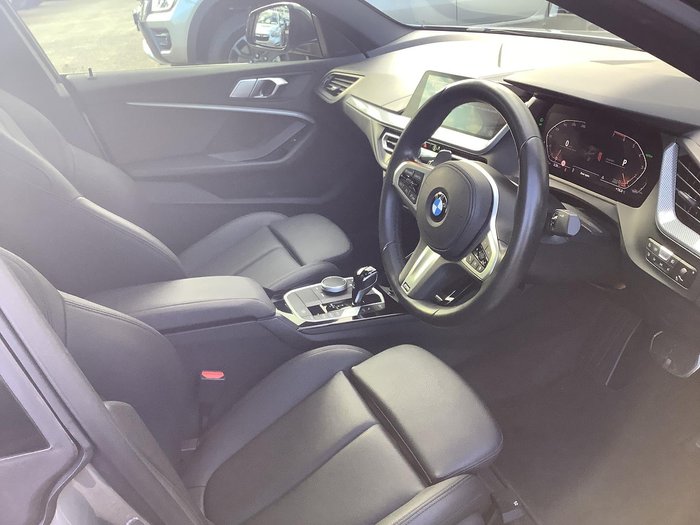 2022 BMW 2 Series 220i M Sport