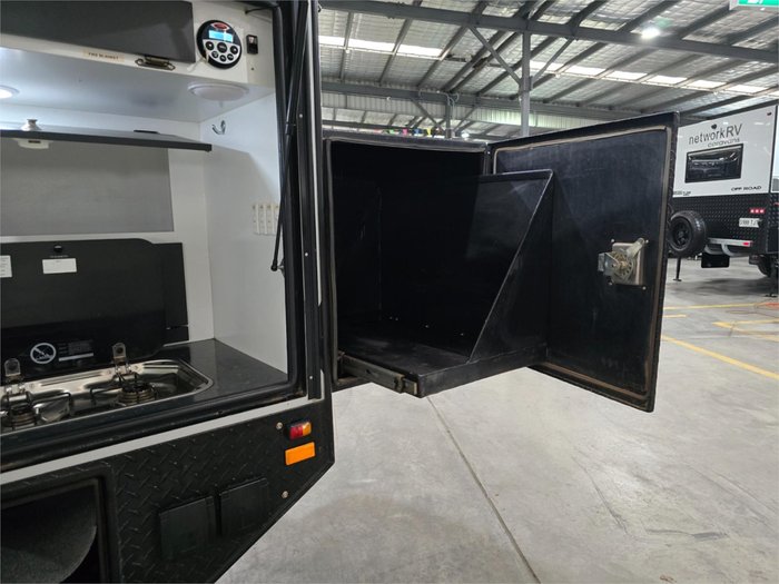 2018 Lifestyle Campers RECONN