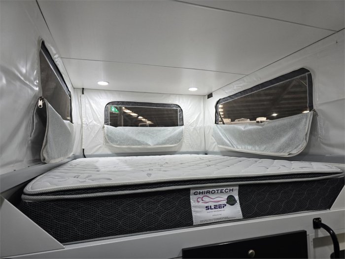 2018 Lifestyle Campers RECONN