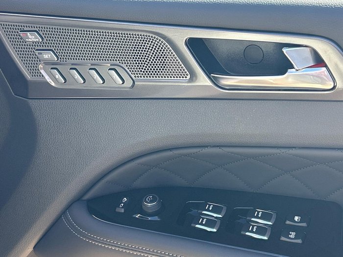 2024 KGM SsangYong Rexton Ultimate
