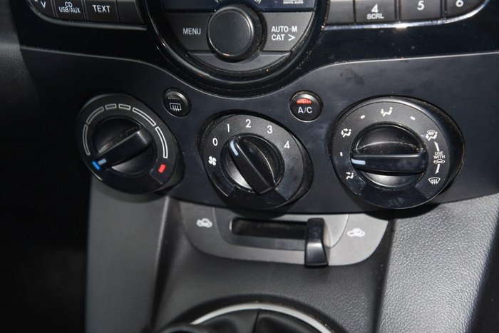 2012 Mazda 2 Neo