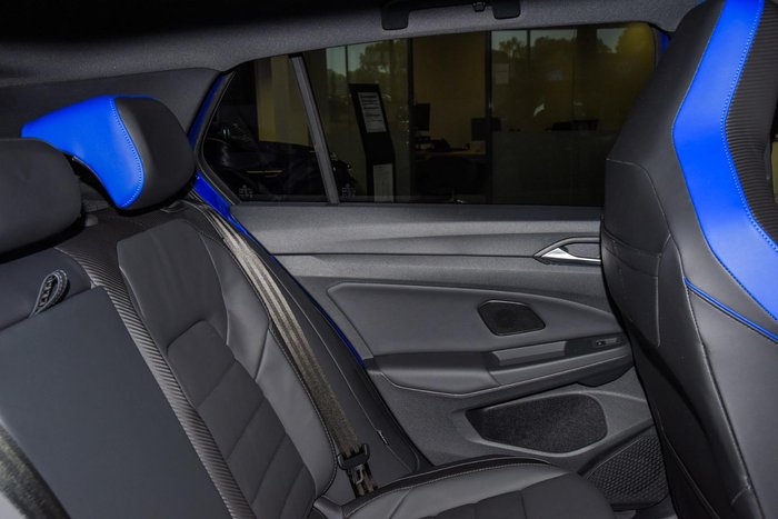 2025 Volkswagen Golf R Black Edition