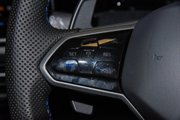 2025 Volkswagen Golf R Black Edition
