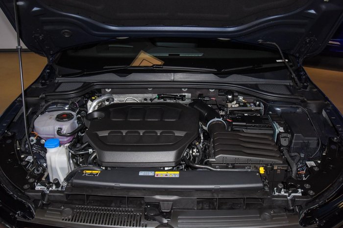 2025 Volkswagen Golf R Black Edition