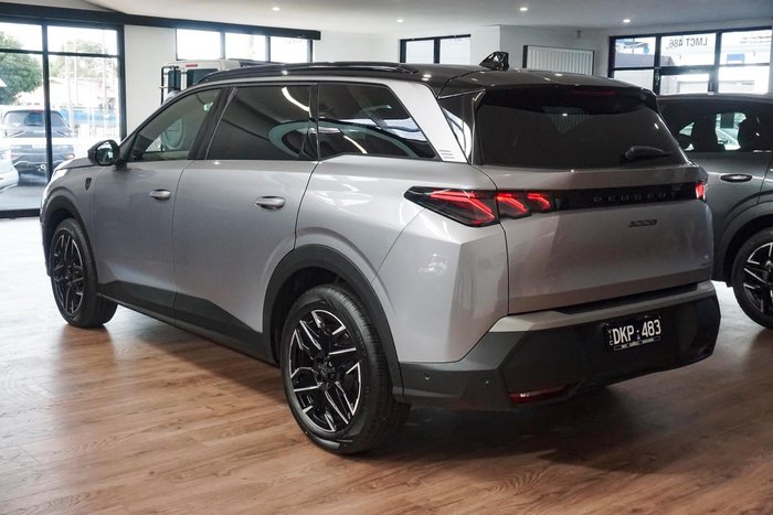2025 Peugeot 5008 GT Premium Hybrid