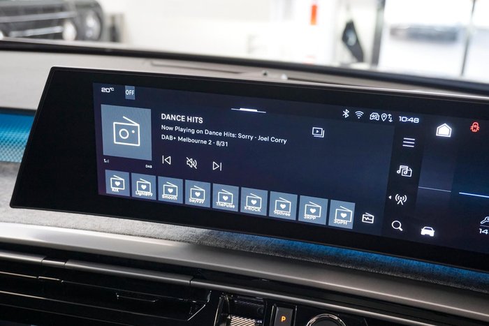 2025 Peugeot 5008 GT Premium Hybrid