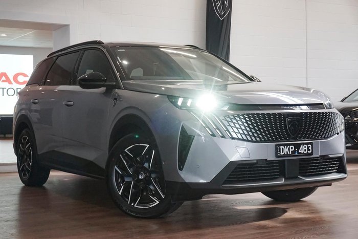 2025 Peugeot 5008 GT Premium Hybrid
