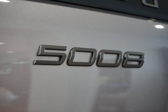 2025 Peugeot 5008 GT Premium Hybrid