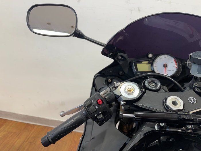2005 Yamaha YZF-R6 BLACK