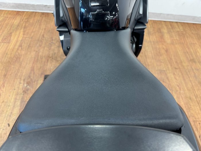 2005 Yamaha YZF-R6 BLACK