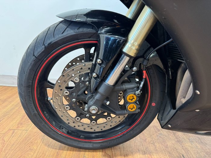 2005 Yamaha YZF-R6 BLACK