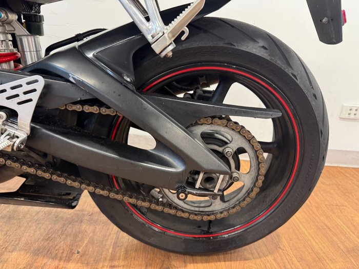 2005 Yamaha YZF-R6 BLACK