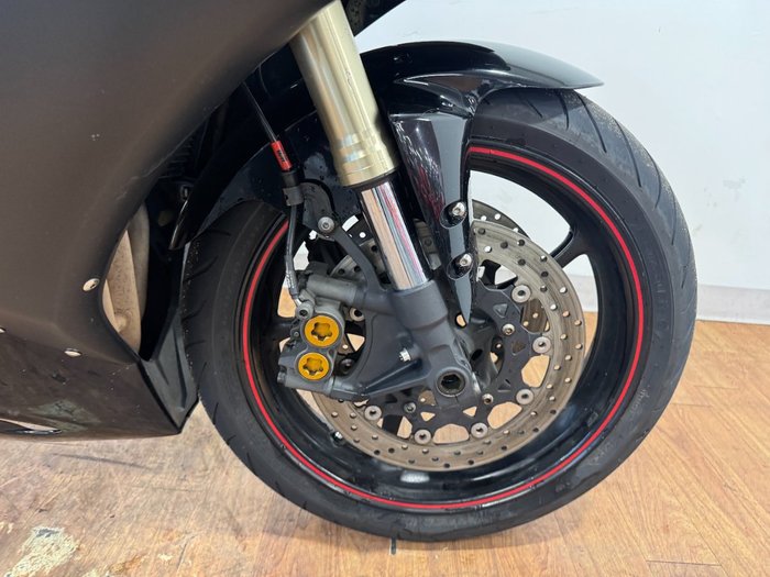 2005 Yamaha YZF-R6 BLACK
