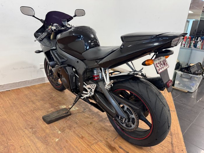 2005 Yamaha YZF-R6 BLACK