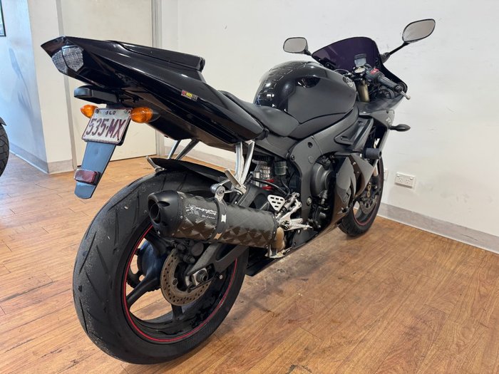 2005 Yamaha YZF-R6 BLACK