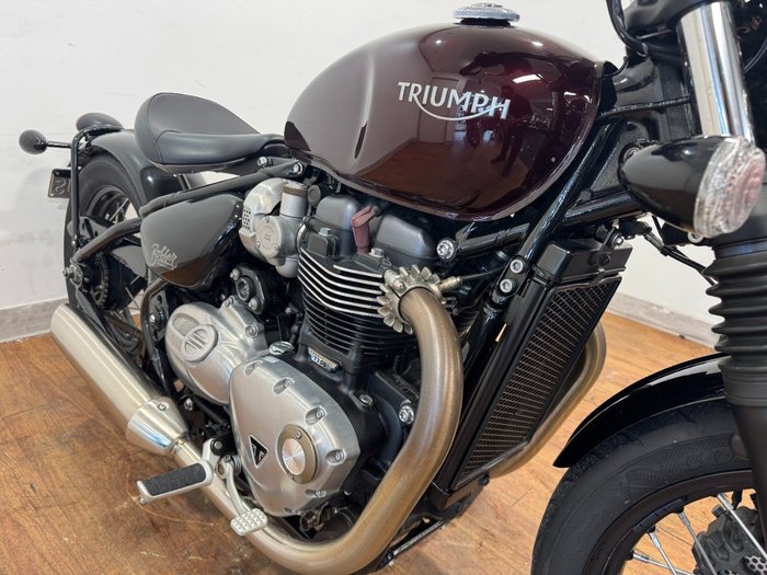 Triumph 2017 TRIUMPH 1200CC BOBBER