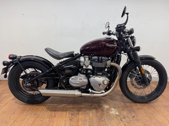 Triumph 2017 TRIUMPH 1200CC BOBBER