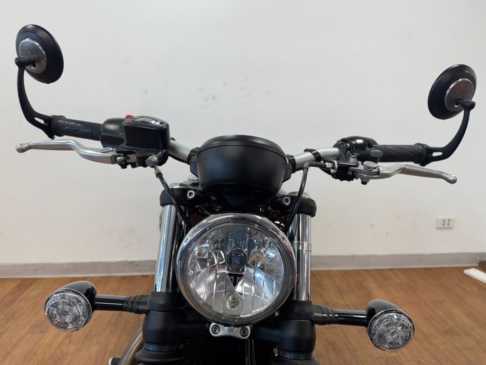 Triumph 2017 TRIUMPH 1200CC BOBBER