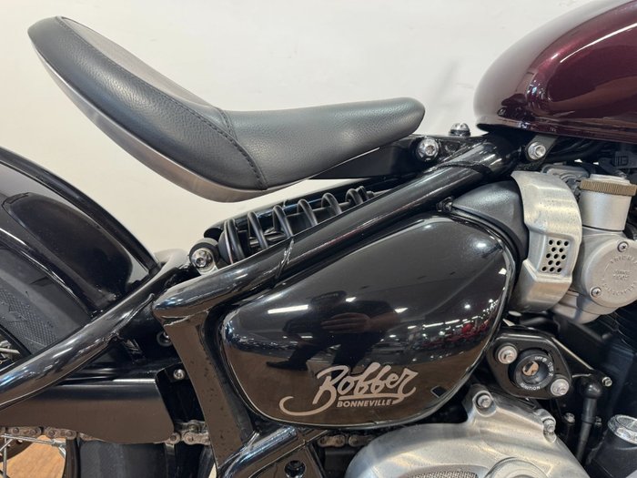 Triumph 2017 TRIUMPH 1200CC BOBBER