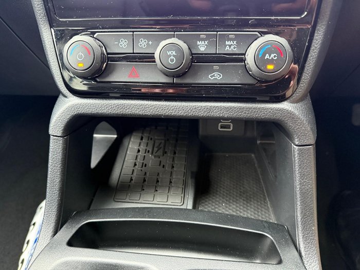 2024 Ford Everest Sport